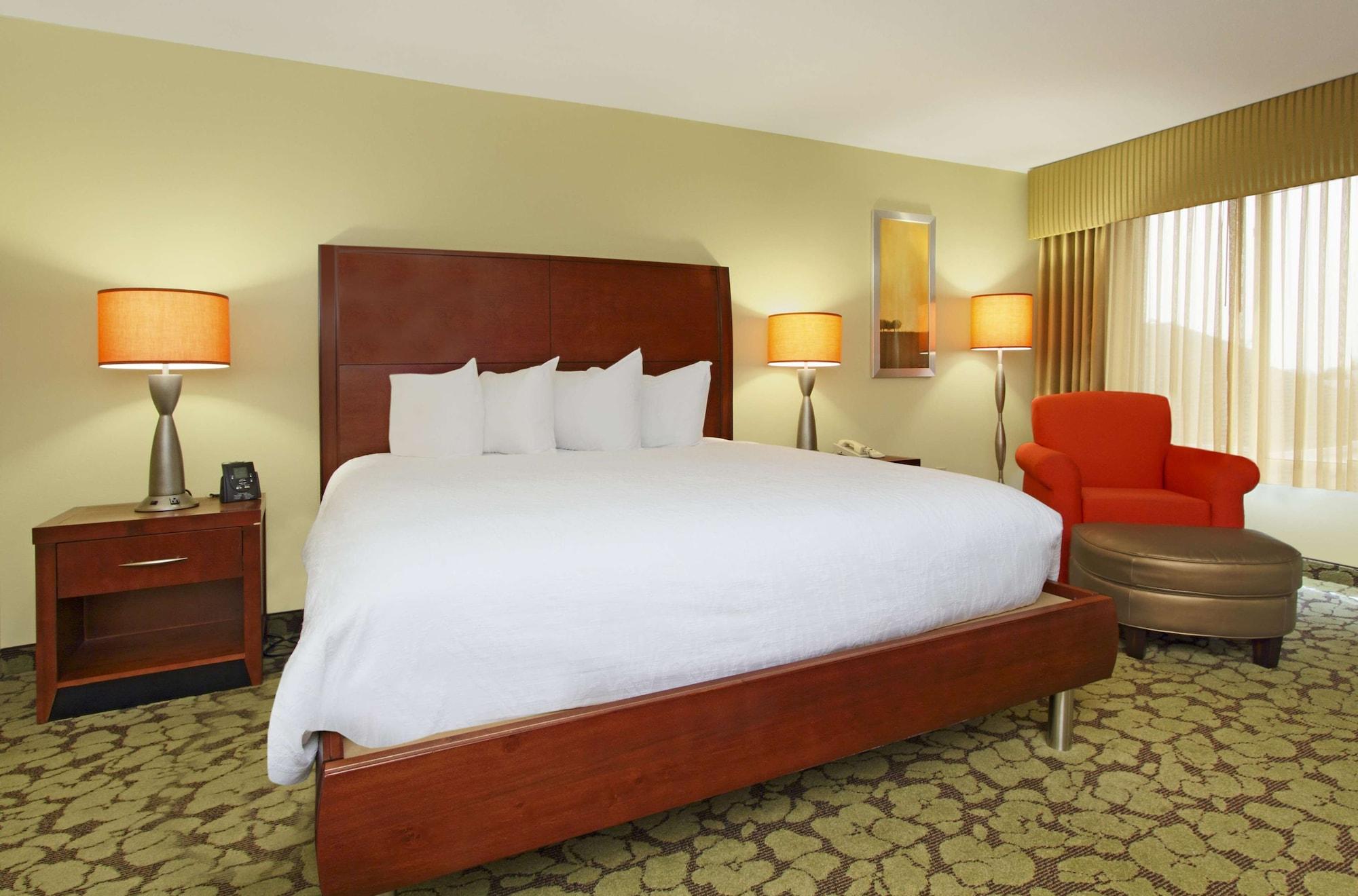 Hilton Garden Inn Columbus Airport Екстериор снимка