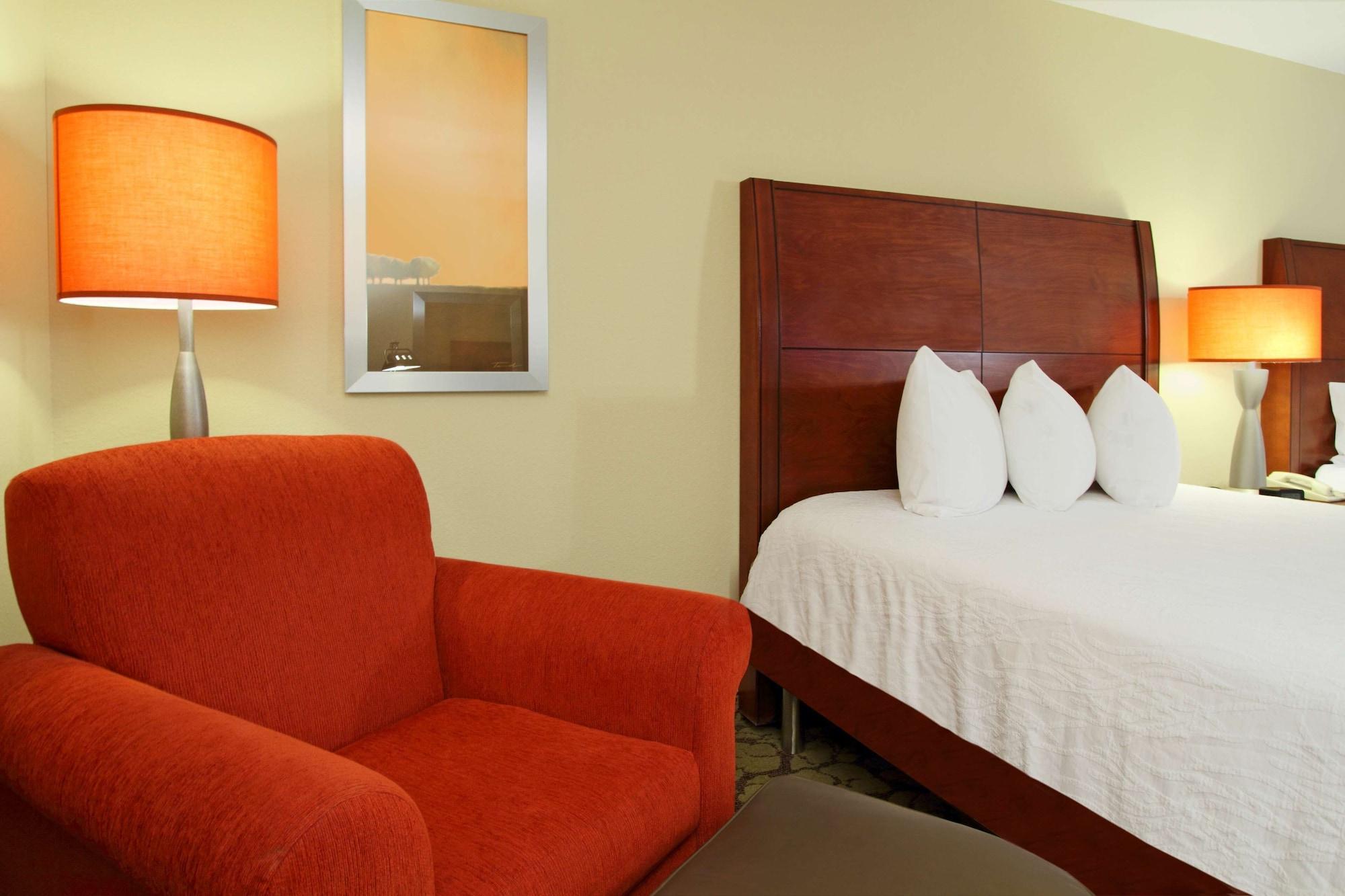 Hilton Garden Inn Columbus Airport Екстериор снимка