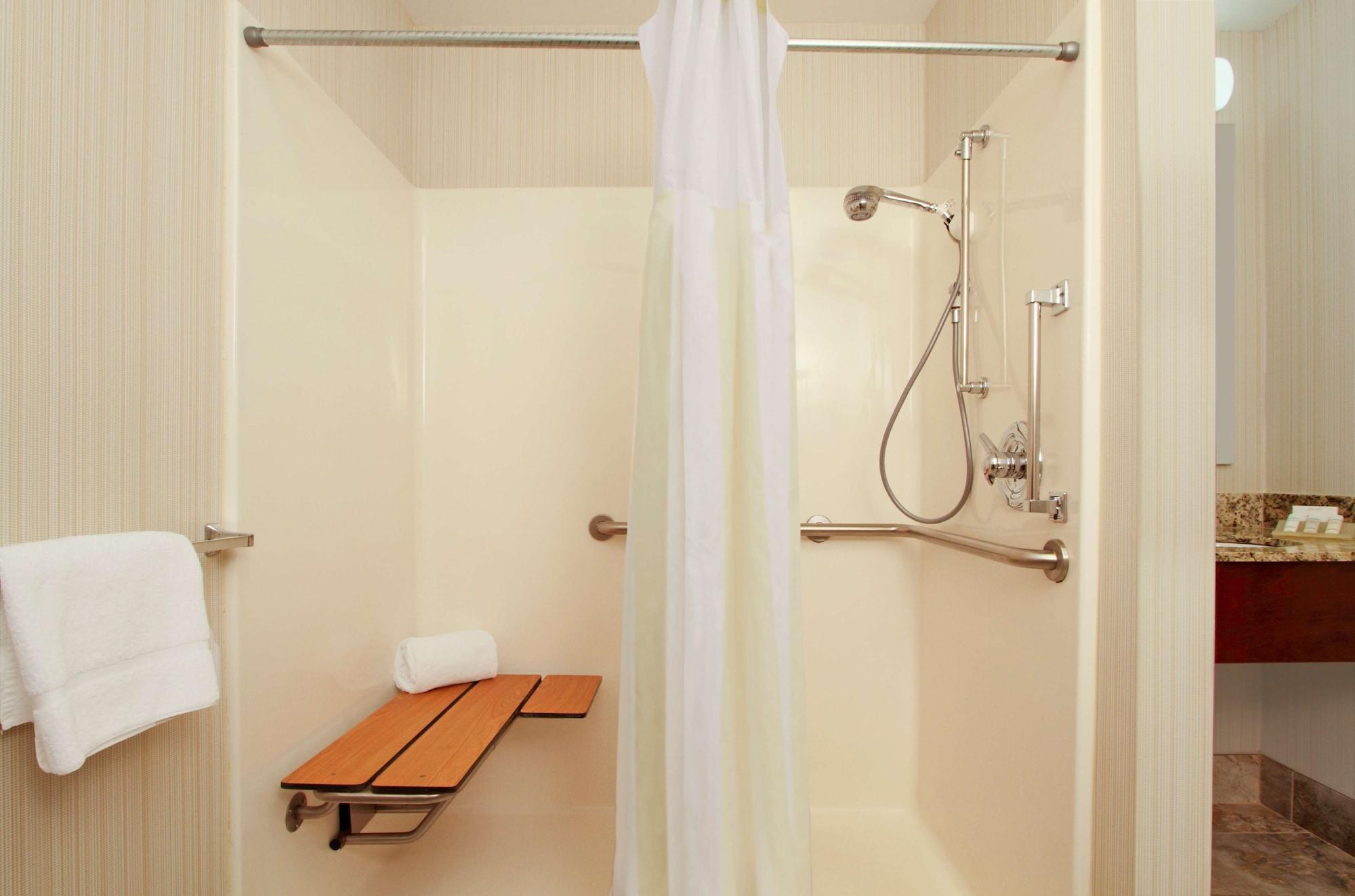 Hilton Garden Inn Columbus Airport Екстериор снимка