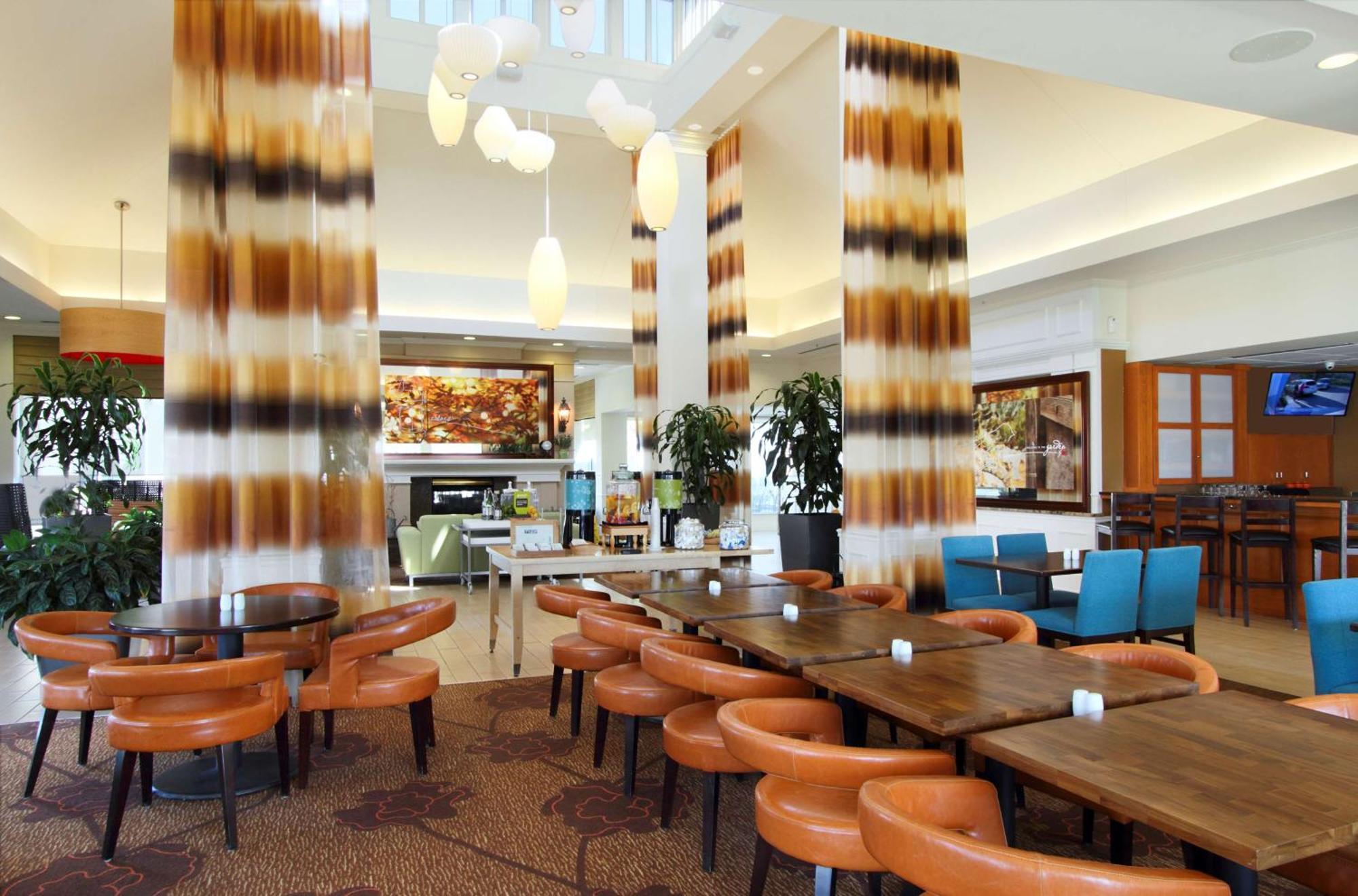 Hilton Garden Inn Columbus Airport Екстериор снимка