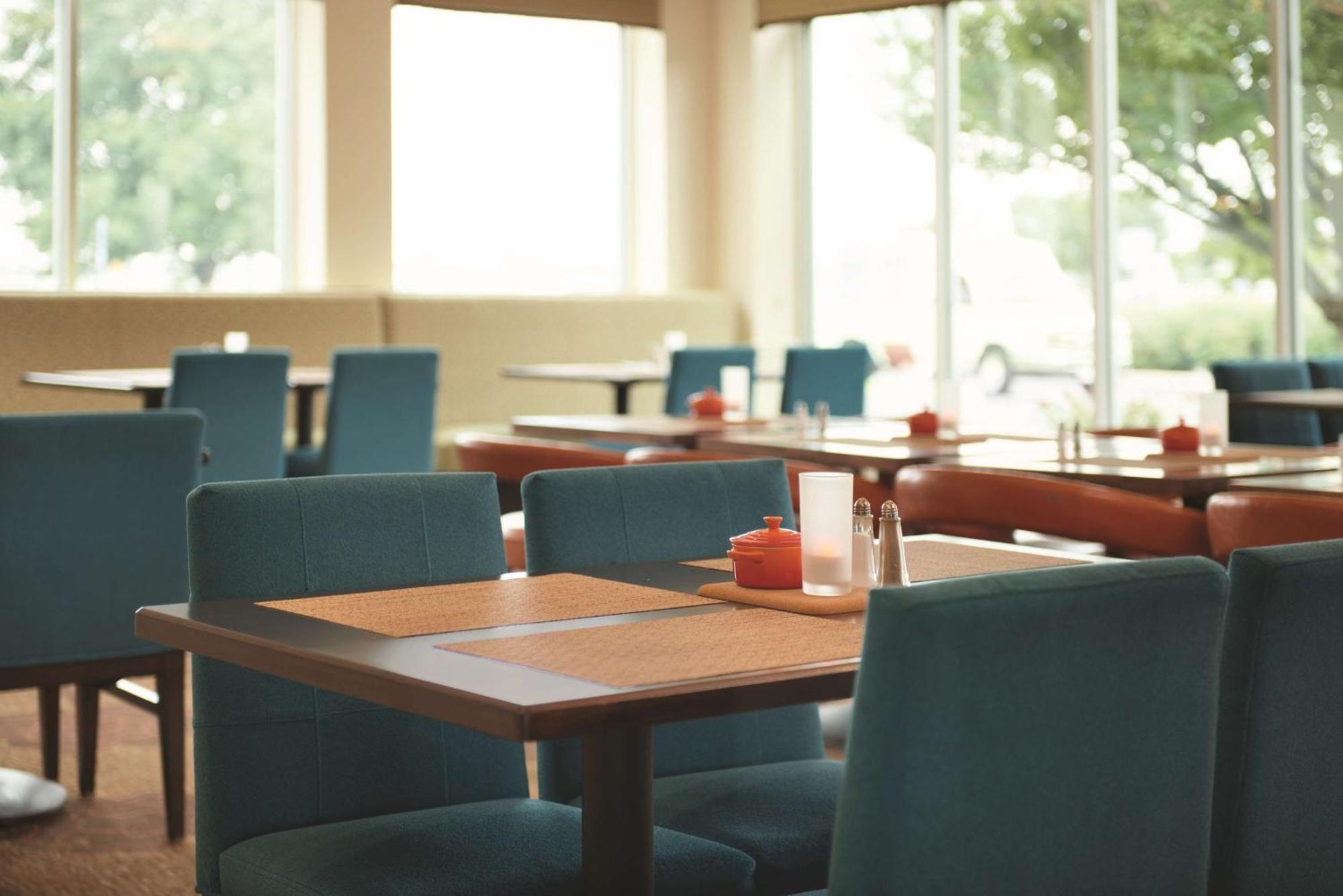 Hilton Garden Inn Columbus Airport Екстериор снимка