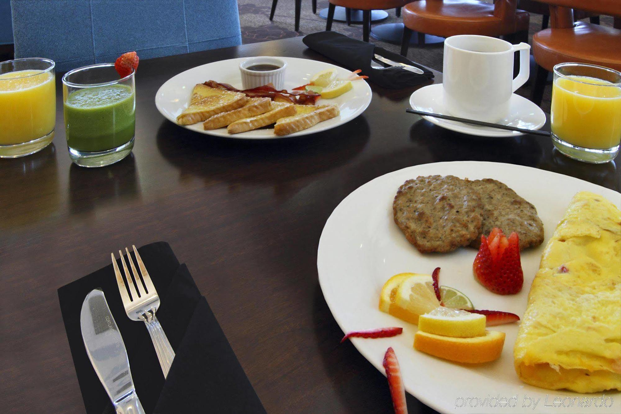 Hilton Garden Inn Columbus Airport Екстериор снимка